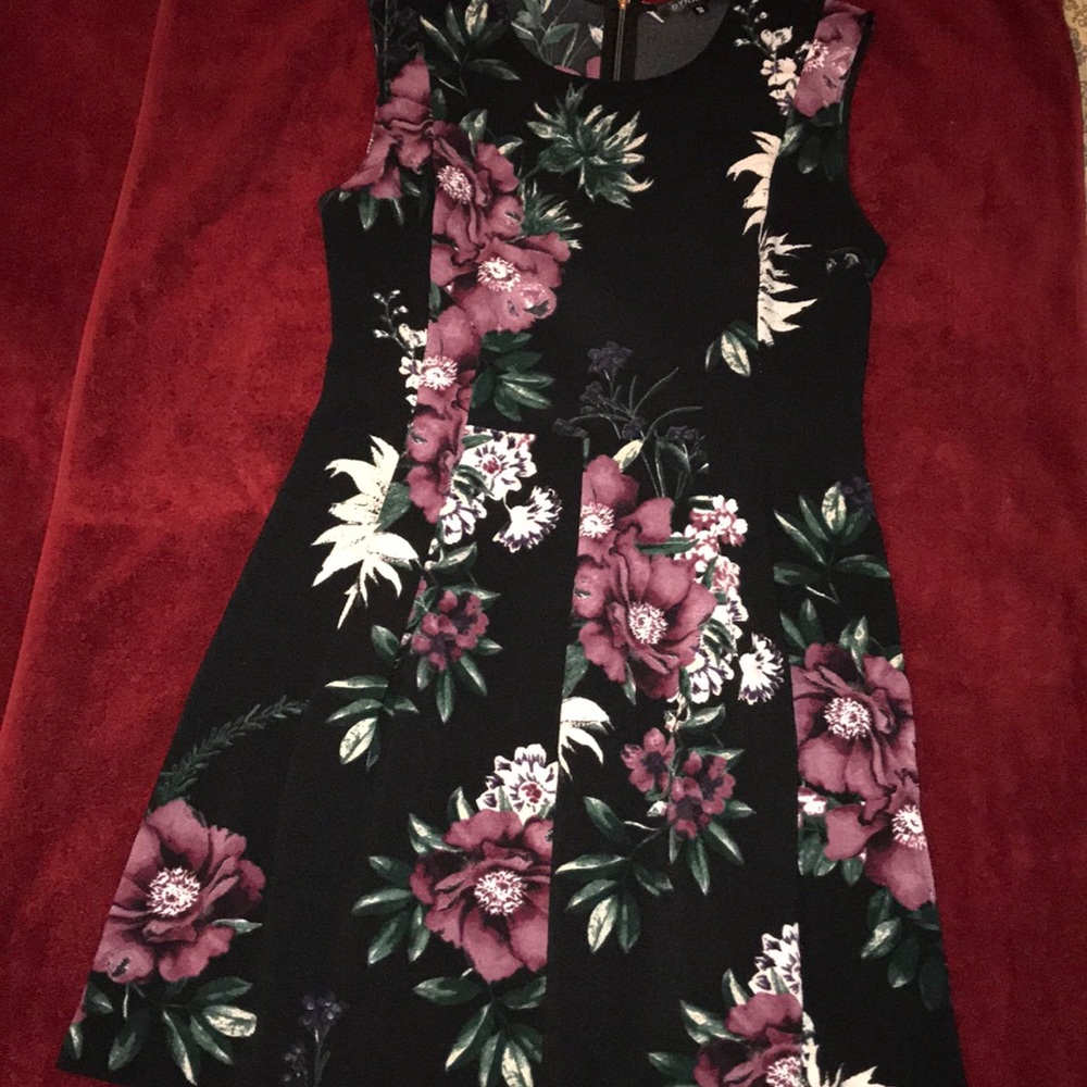 DYNAMITE black floral dress